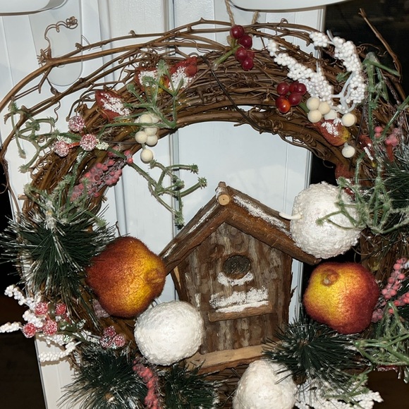 Decorative Holiday wreath winter wooden bird house 14” round Christmas - Picture 2 of 4